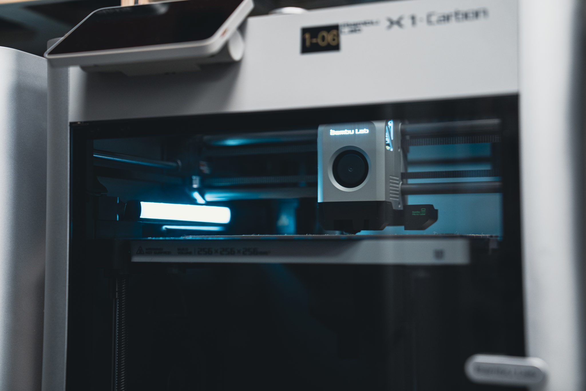 Carbon-fiber capable 3D printer mid-print