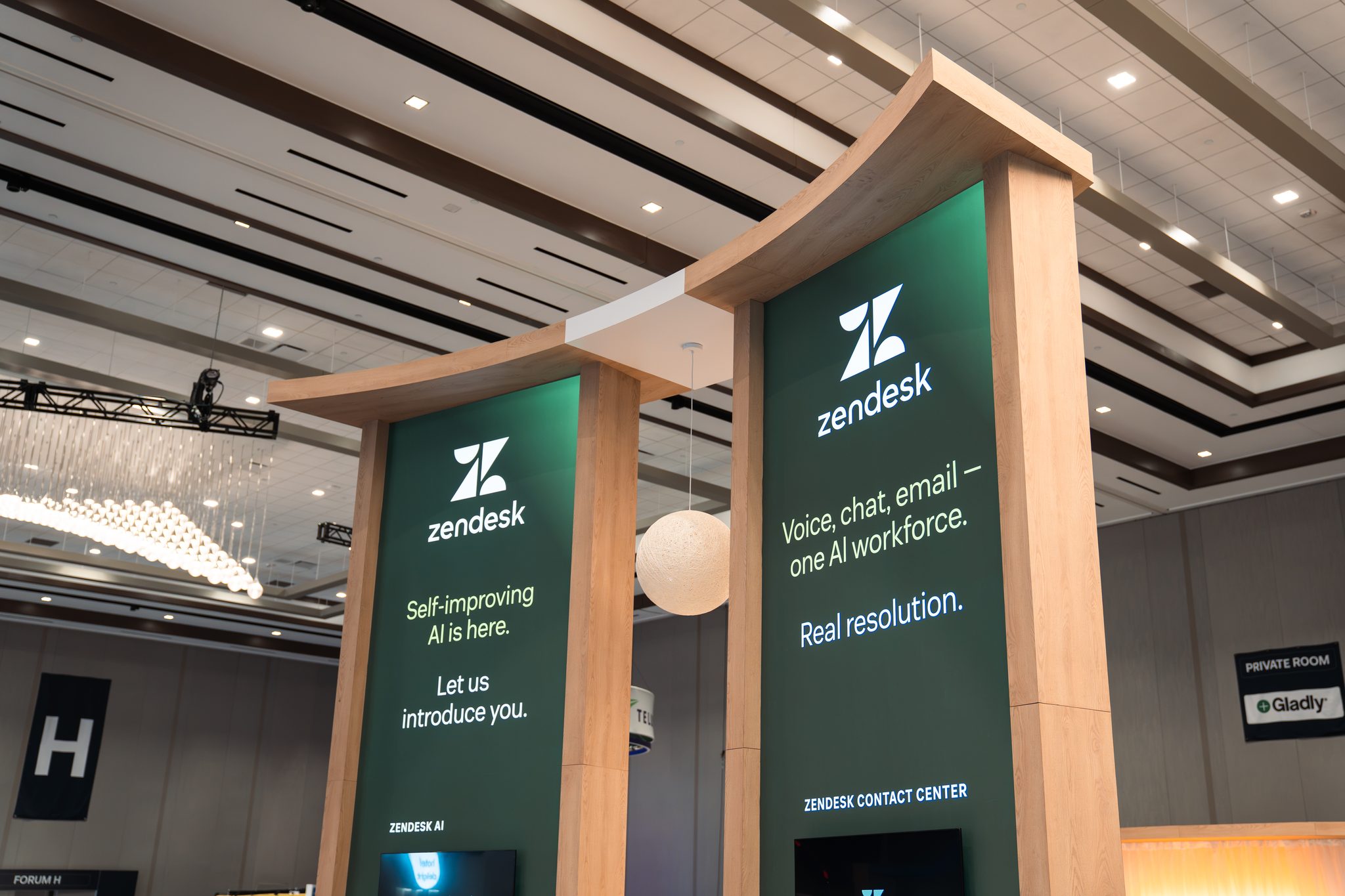 Zendesk at CCW Vegas — FIG. 06 — CROWN DETAIL